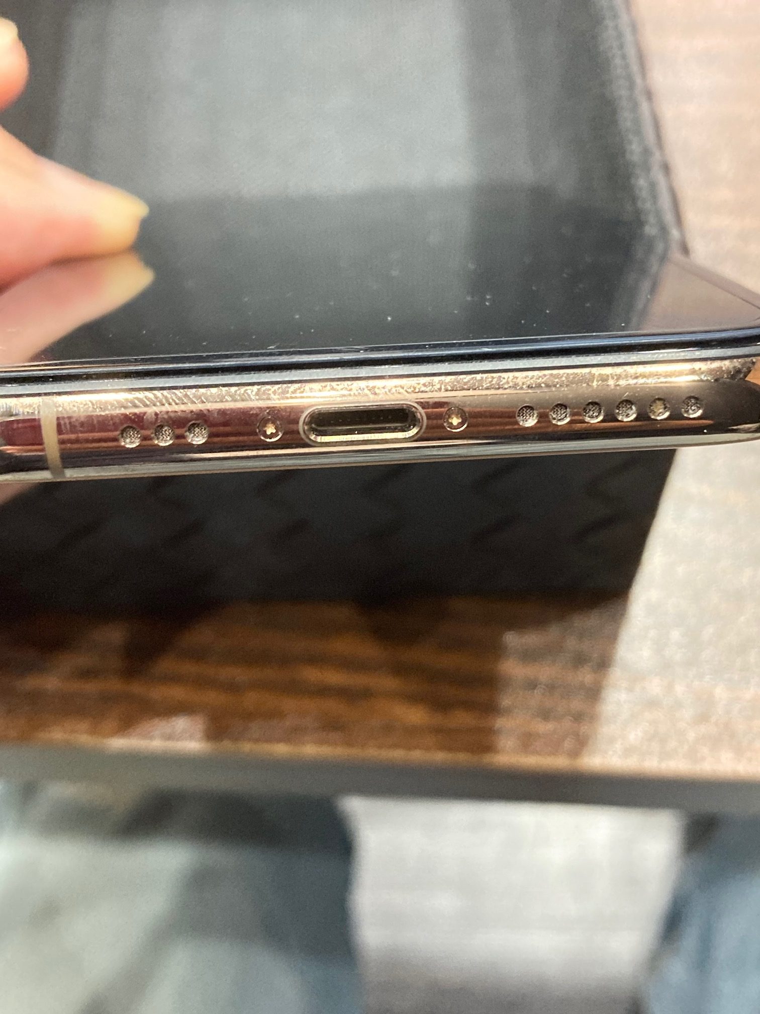 iPhoneが充電できなくなる理由！！