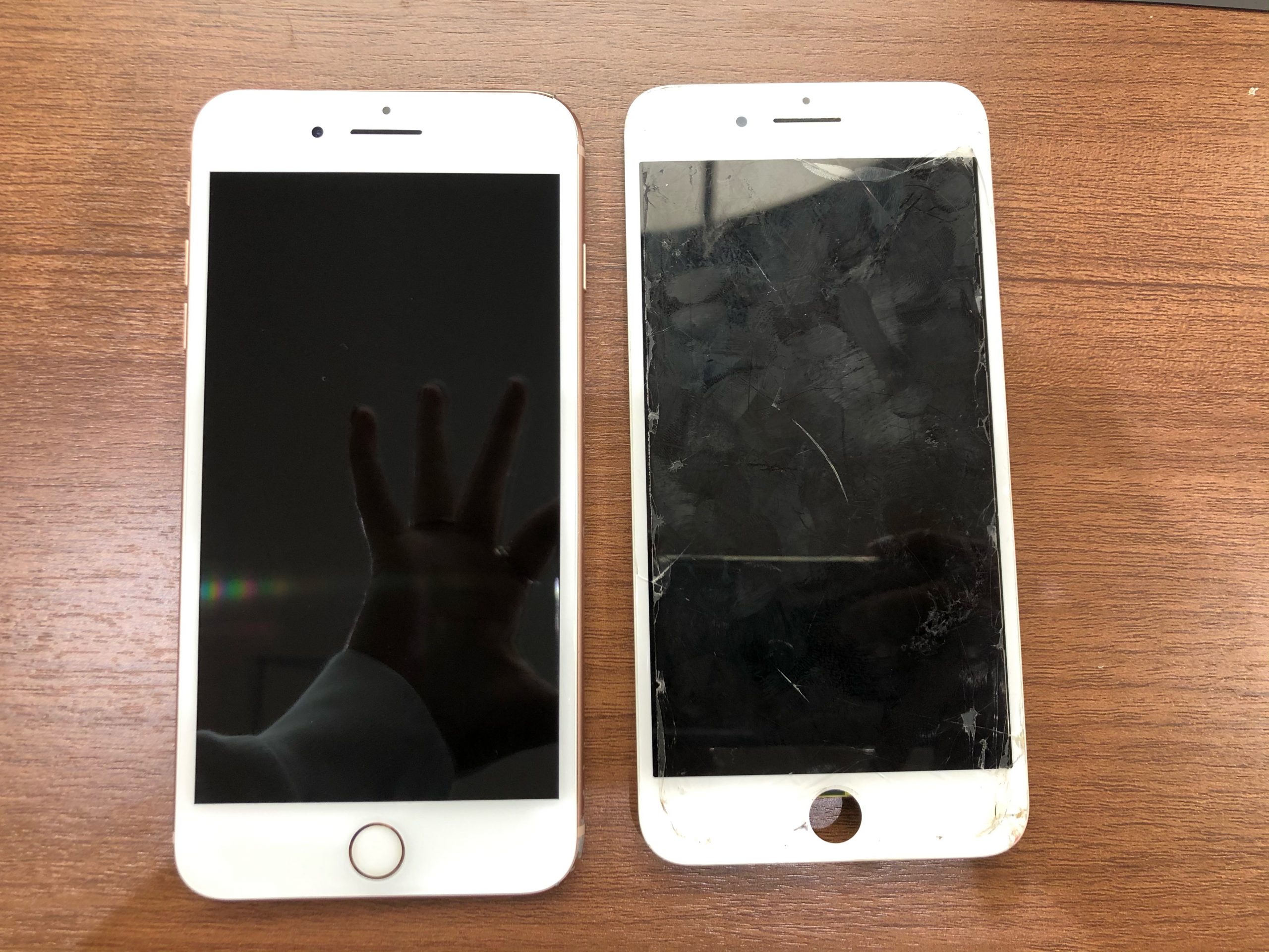 iphone8+の画面交換にお越し頂きました♪