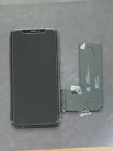 アイフォーン11pro　バッテリー交換【iPhone11pro】　鞍手