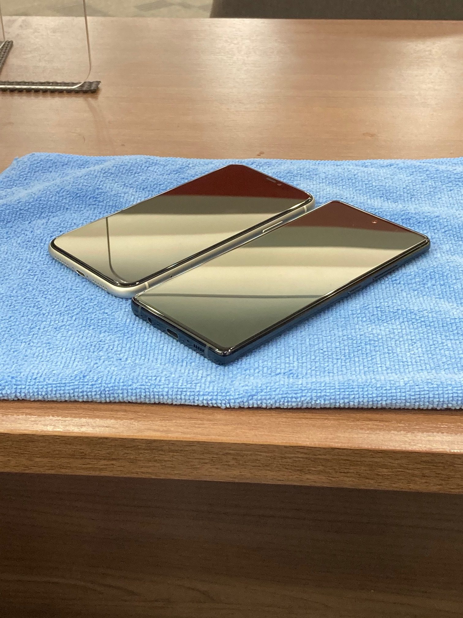 ❝ 田川市 ❞ iPhone XR と アンドロイド の ガラス コーティング を 担当 いたしました ！