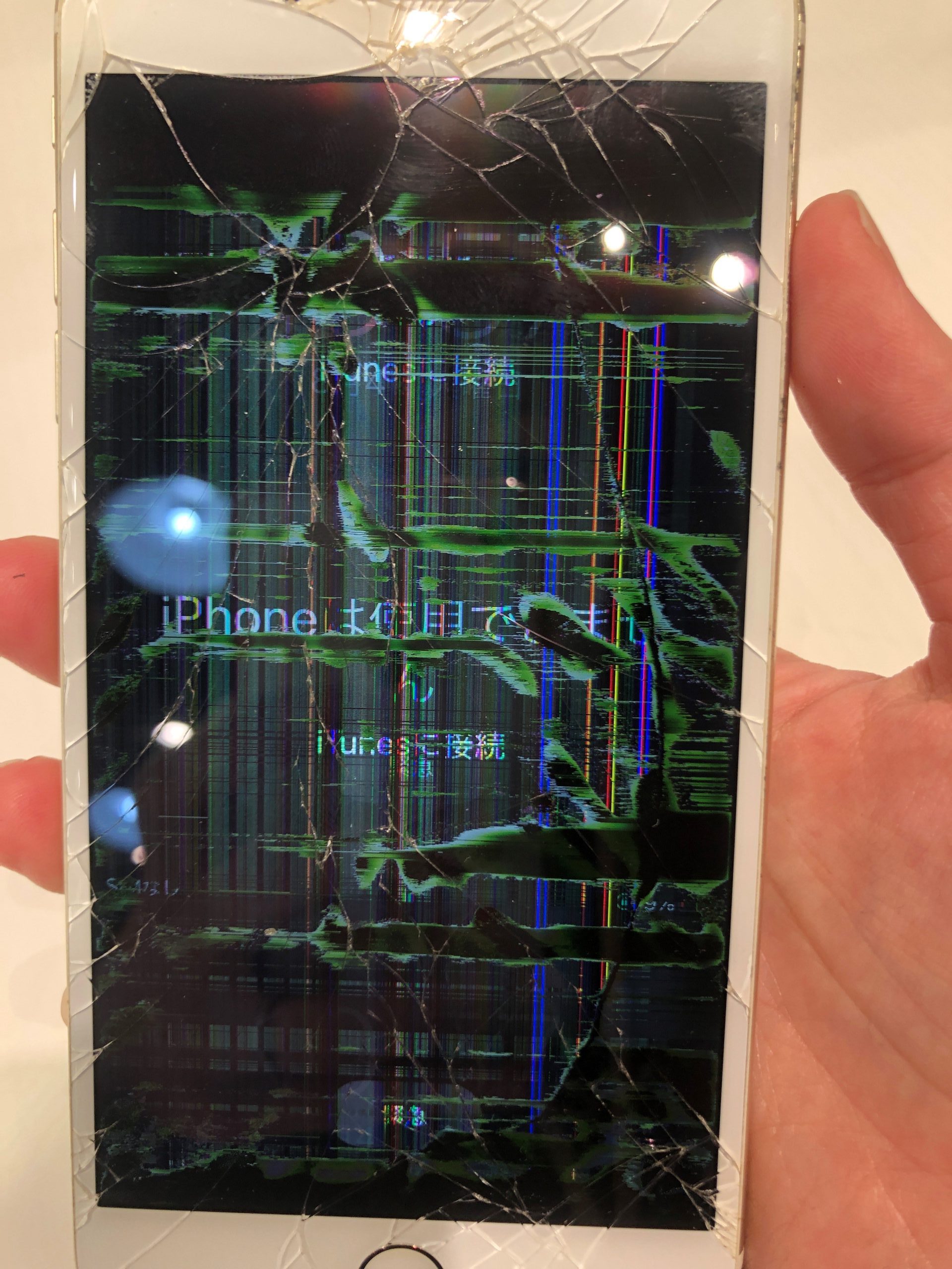 iPhone８ の 画面交換 いたしました！