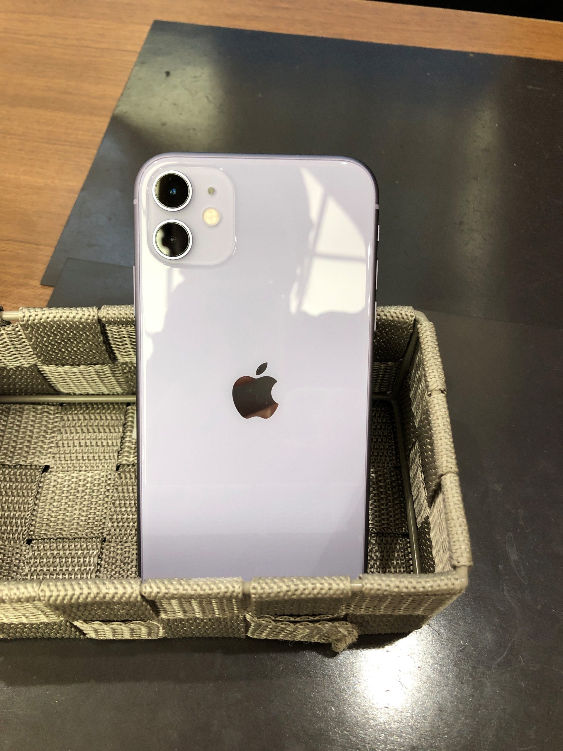 iPhone の ガラスコーティング を担当いたしました☆