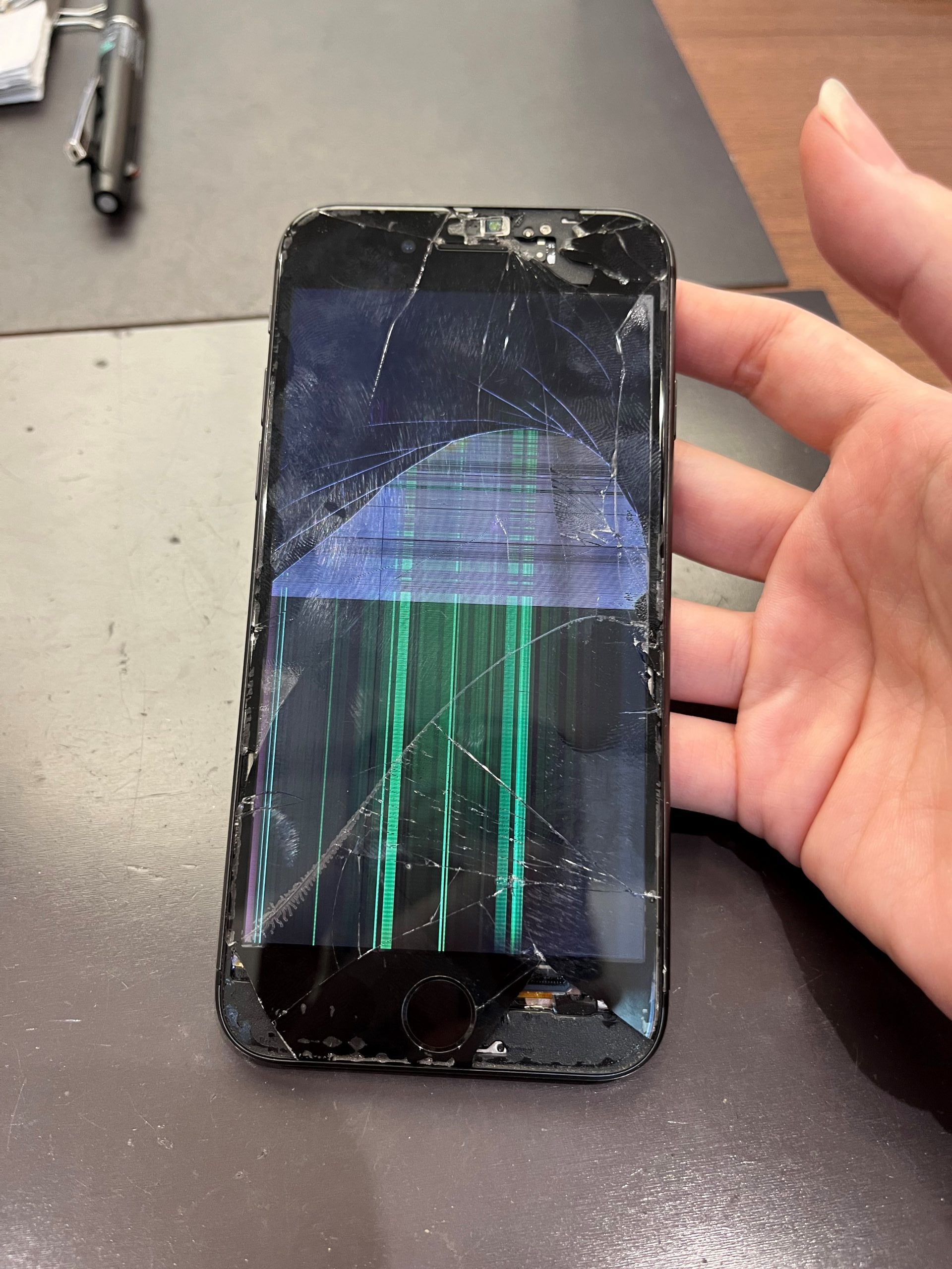 iPhone8 の 画面交換 をいたしました(^^)/