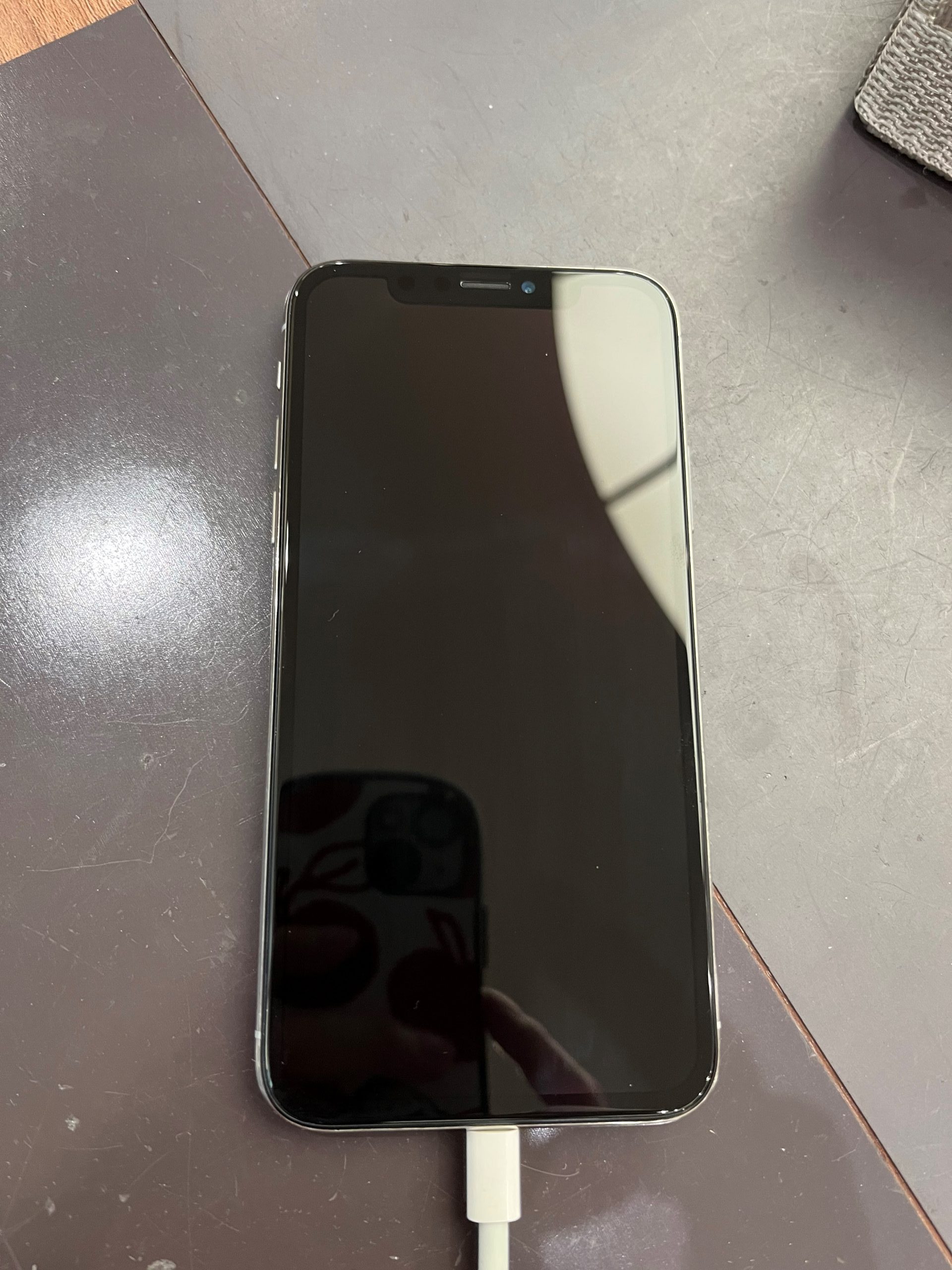 iPhone 13mini の ガラスコーティング をいたしました( *´艸｀)