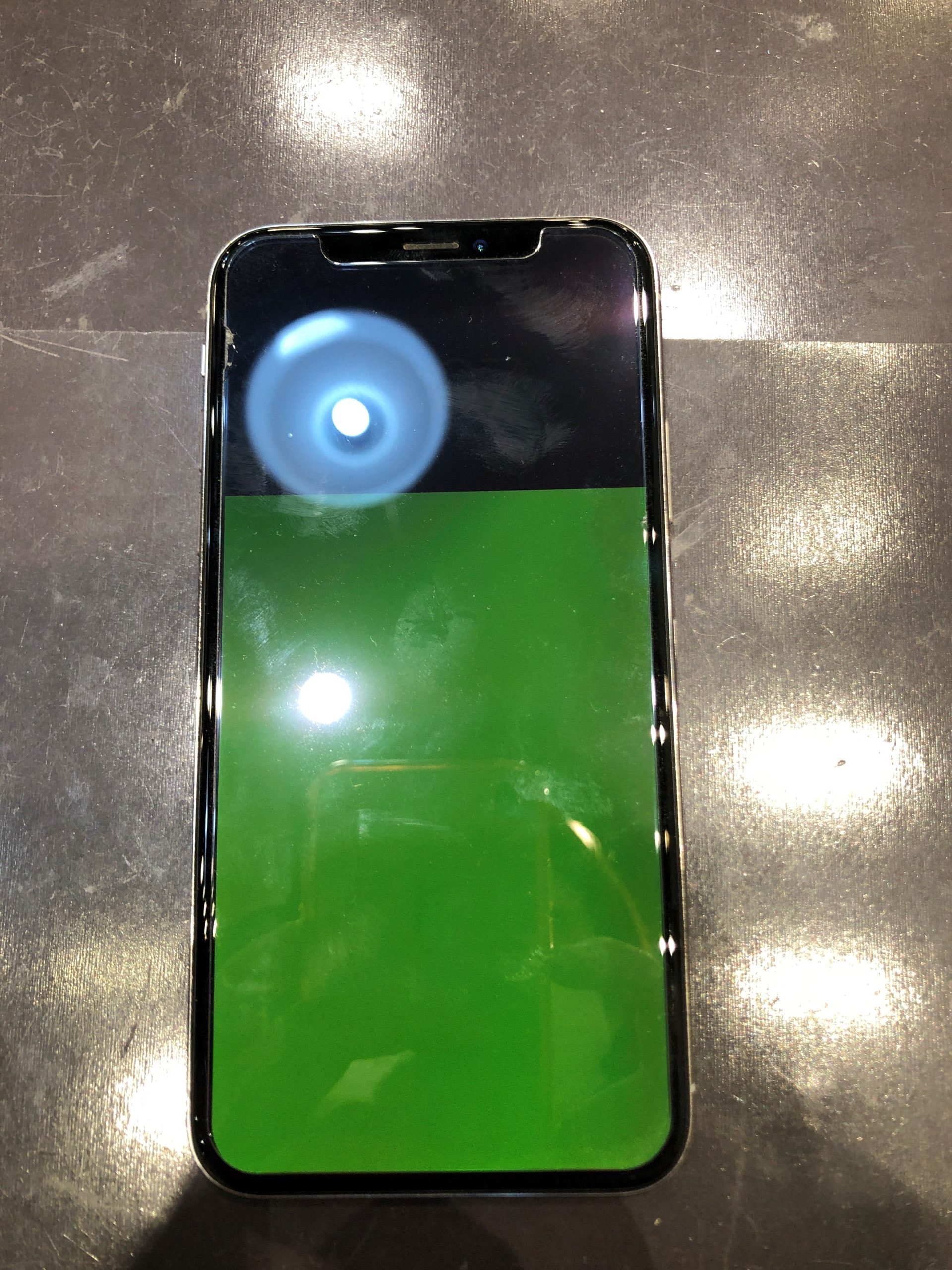 iPhone の 画面交換 を担当いたしました(^_-)-☆