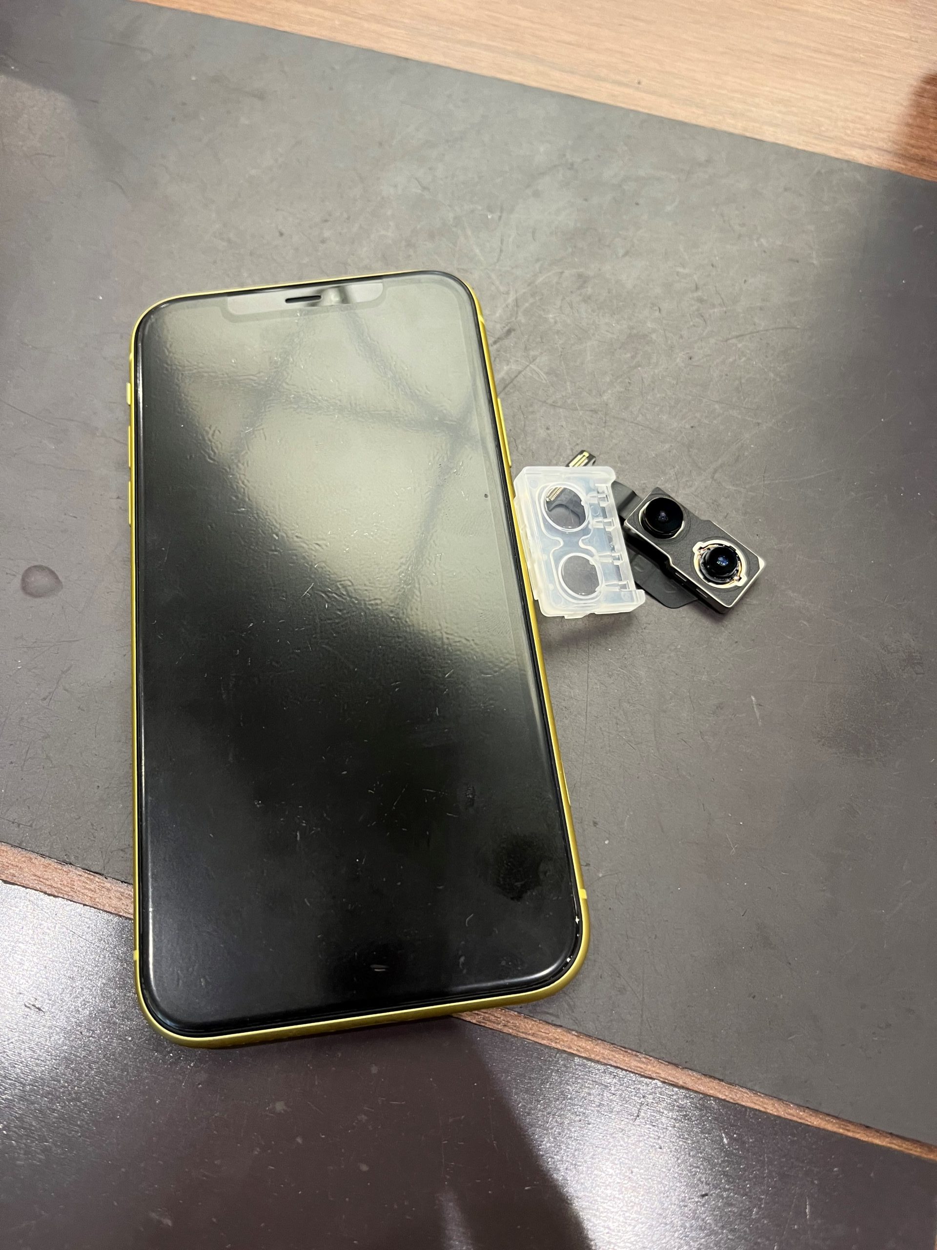 iPhone１１ の カメラ交換 を担当いたしました☆