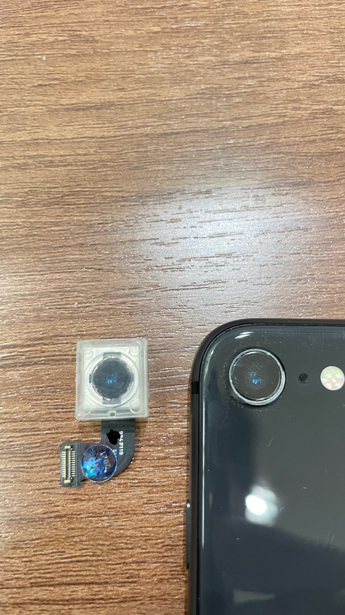 iPhoneSEカメラ交換