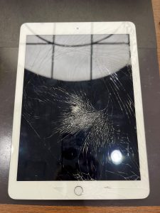 iPadのガラス交換