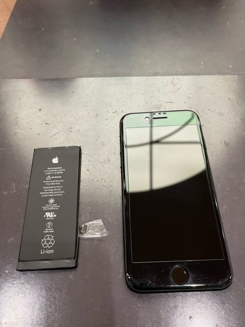 iPhoneSE2のバッテリー交換をしました!