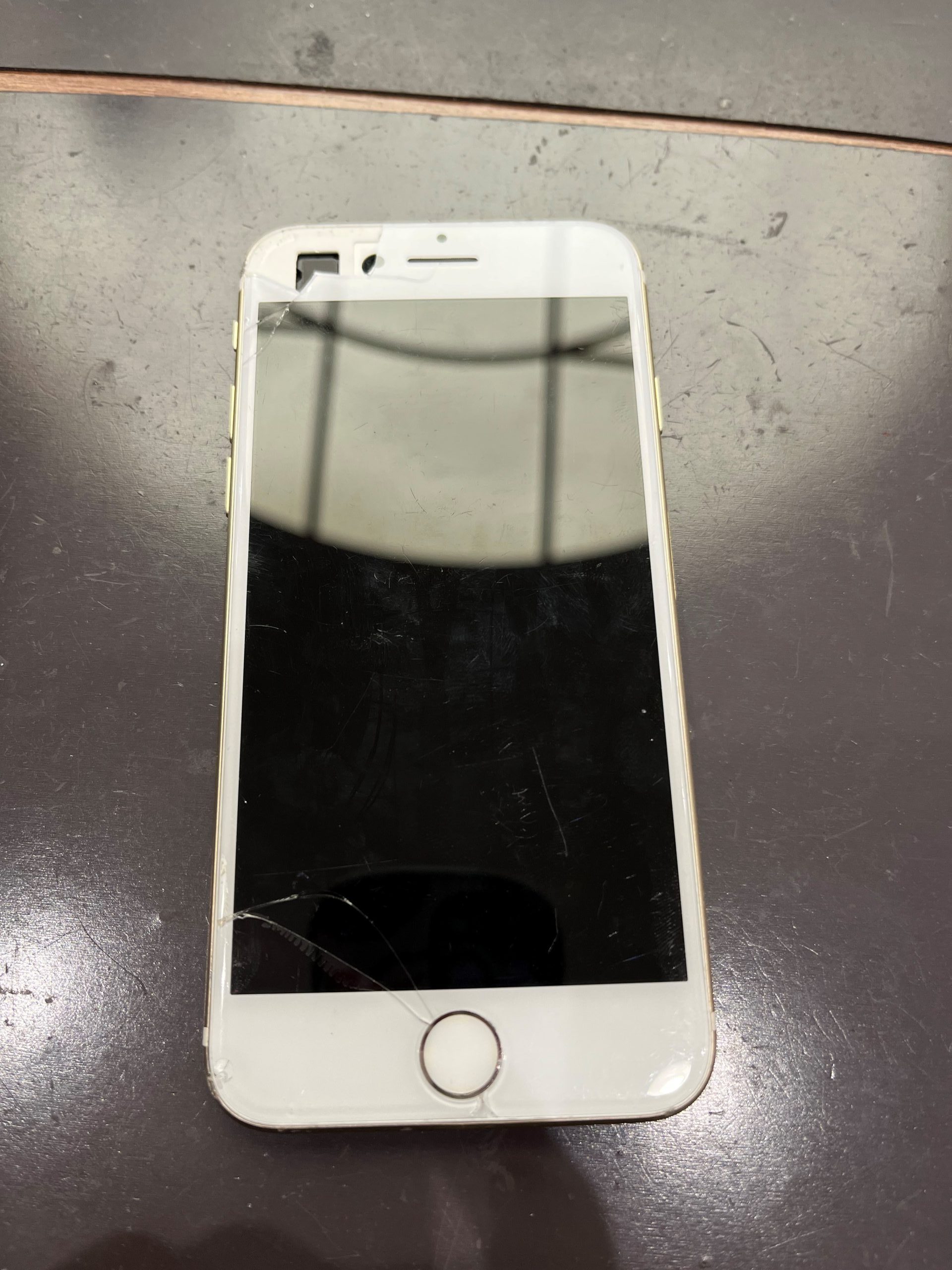 iPhone８の画面交換
