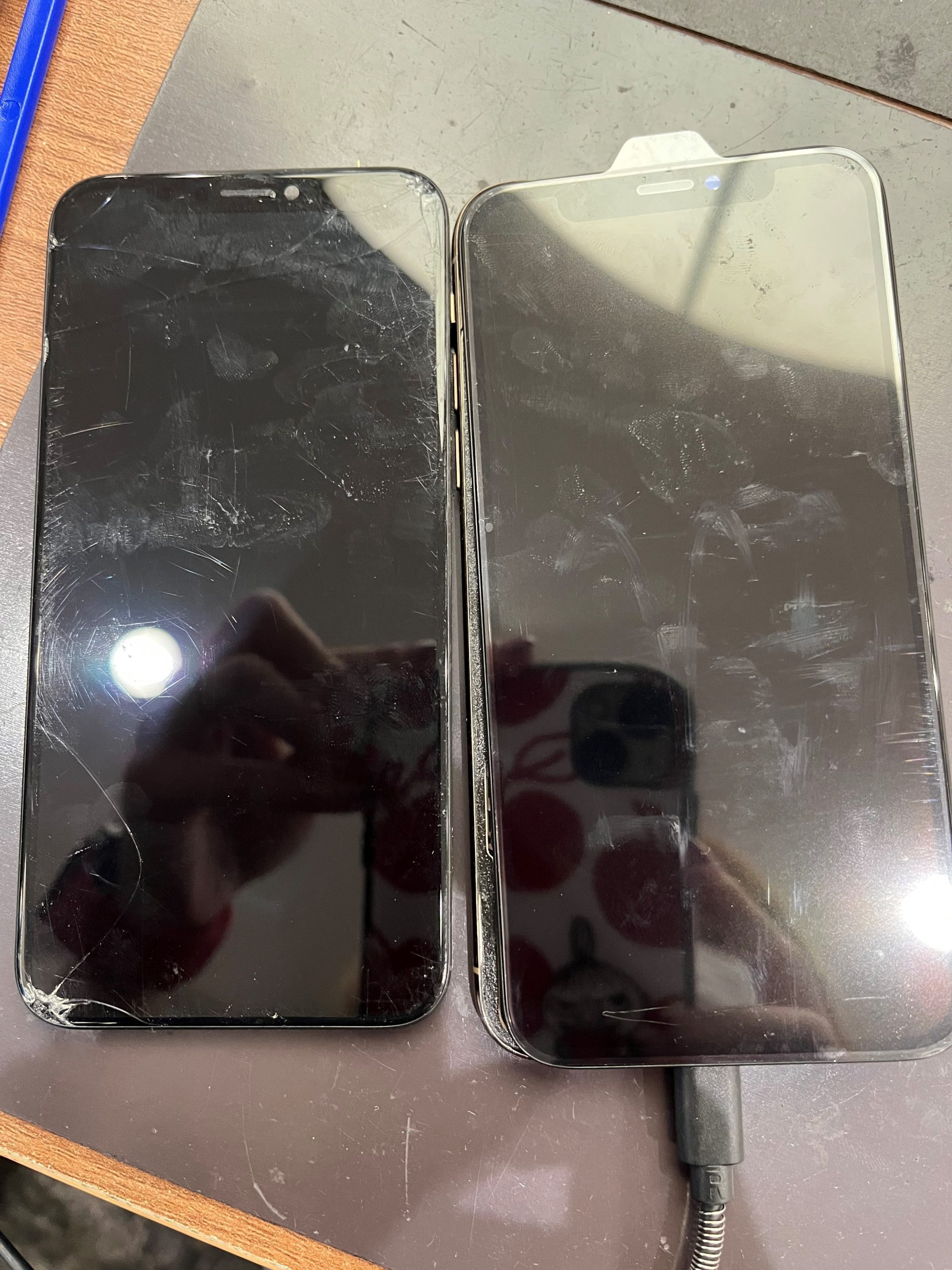 iPhoneXSの画面交換