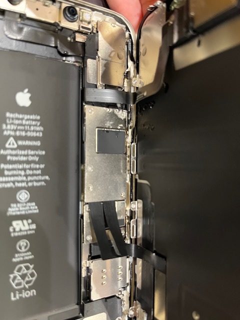 iPhone１１の水没復旧作業をしました！