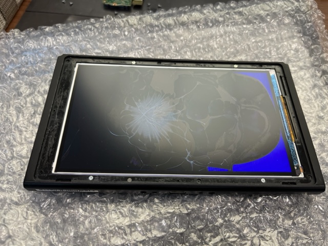 スイッチの液晶とブルースクリーン