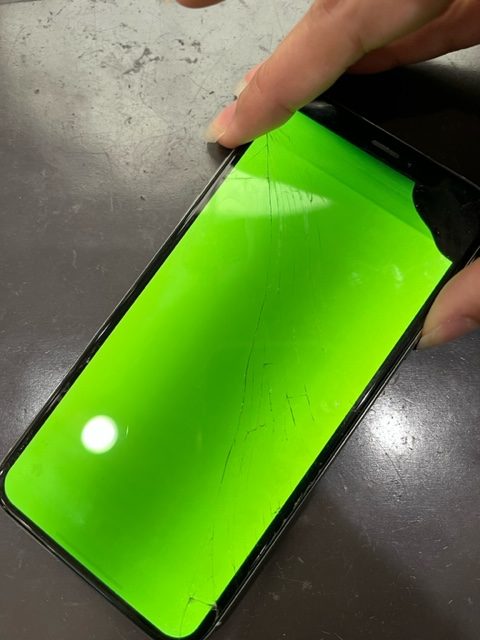 iPhoneXｓの画面交換をしました！