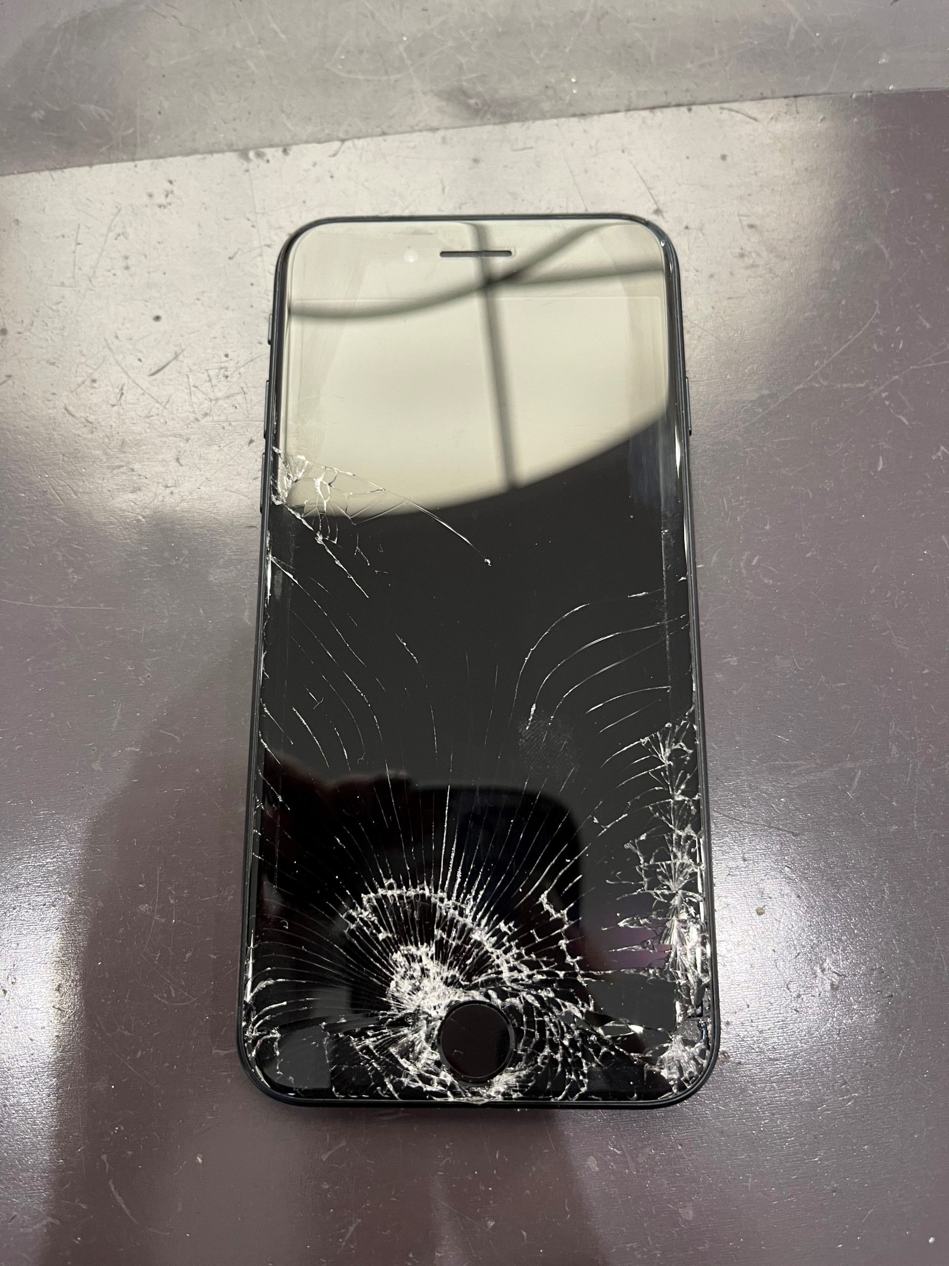 iPhoneSE３画面交換