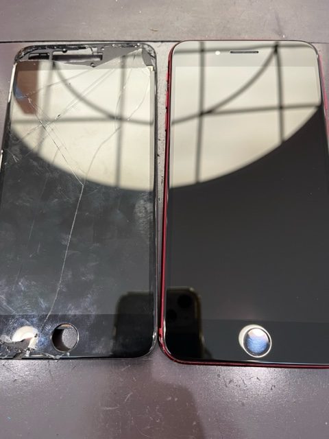 飯塚市よりiPhone８plusの画面交換にご来店いただきました！