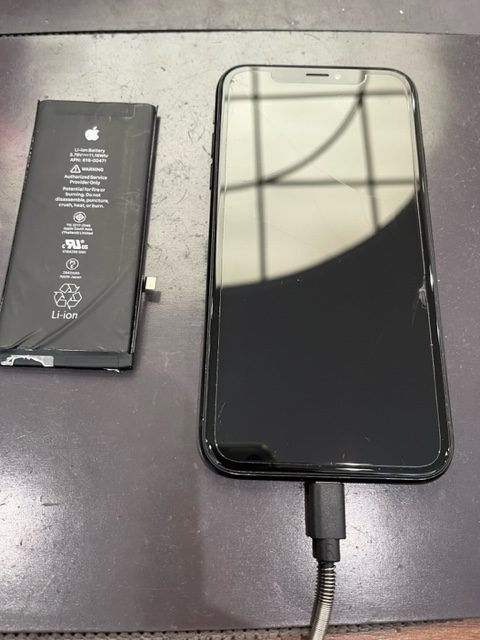 遠賀郡よりiPhoneXRのバッテリー交換にご来店いただきました！