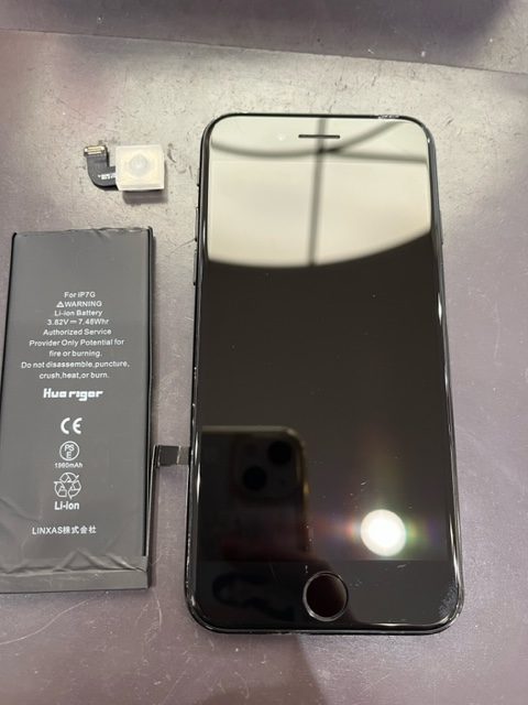 直方市iPhone７バッテリー,カメラ交換でご来店いただきました