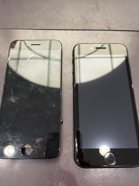宮若市よりiPhoneSE２の画面交換にご来店いただきました！