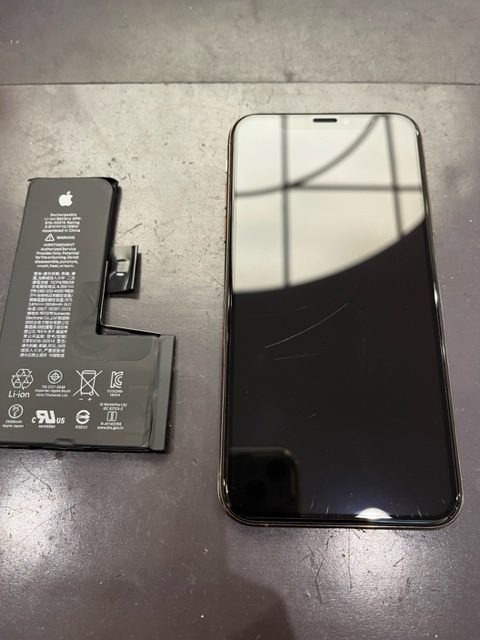 宮若市より１２proMaxのバッテリー交換にご来店いただきました