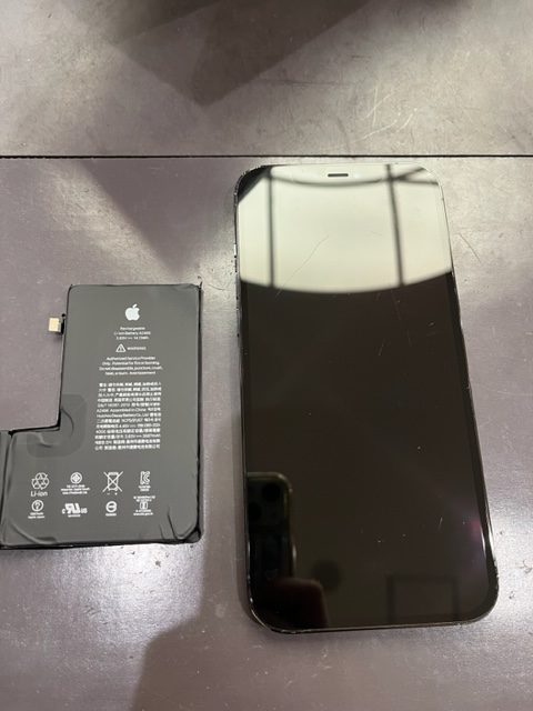 直方市よりiPhone１２proMaxバッテリー交換ご来店いただきました
