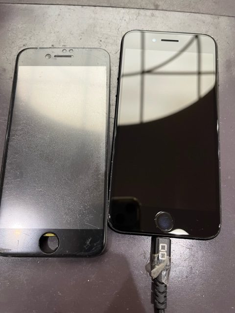 直方市よりiPhone７の画面交換にご来店いただきました！