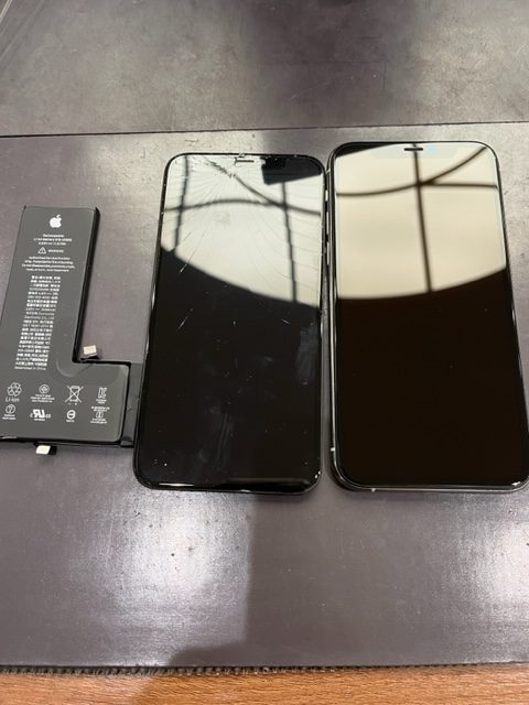直方市よりiPhone11Proの画面交換にご来店いただきました！