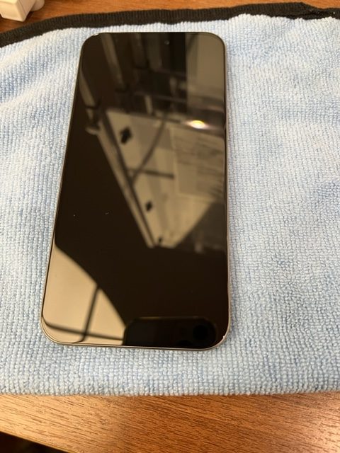 田川市よりiPhone15ガラスコーティングにご来店いただきました