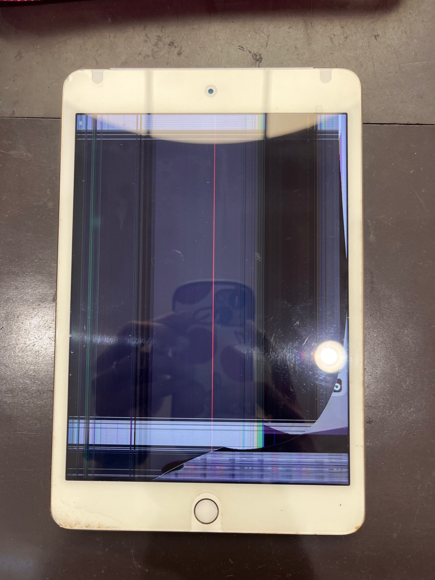 【iPadの液晶交換】
