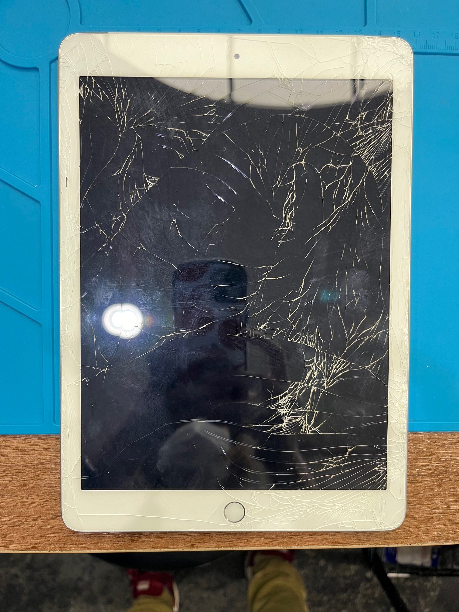 iPad画面交換