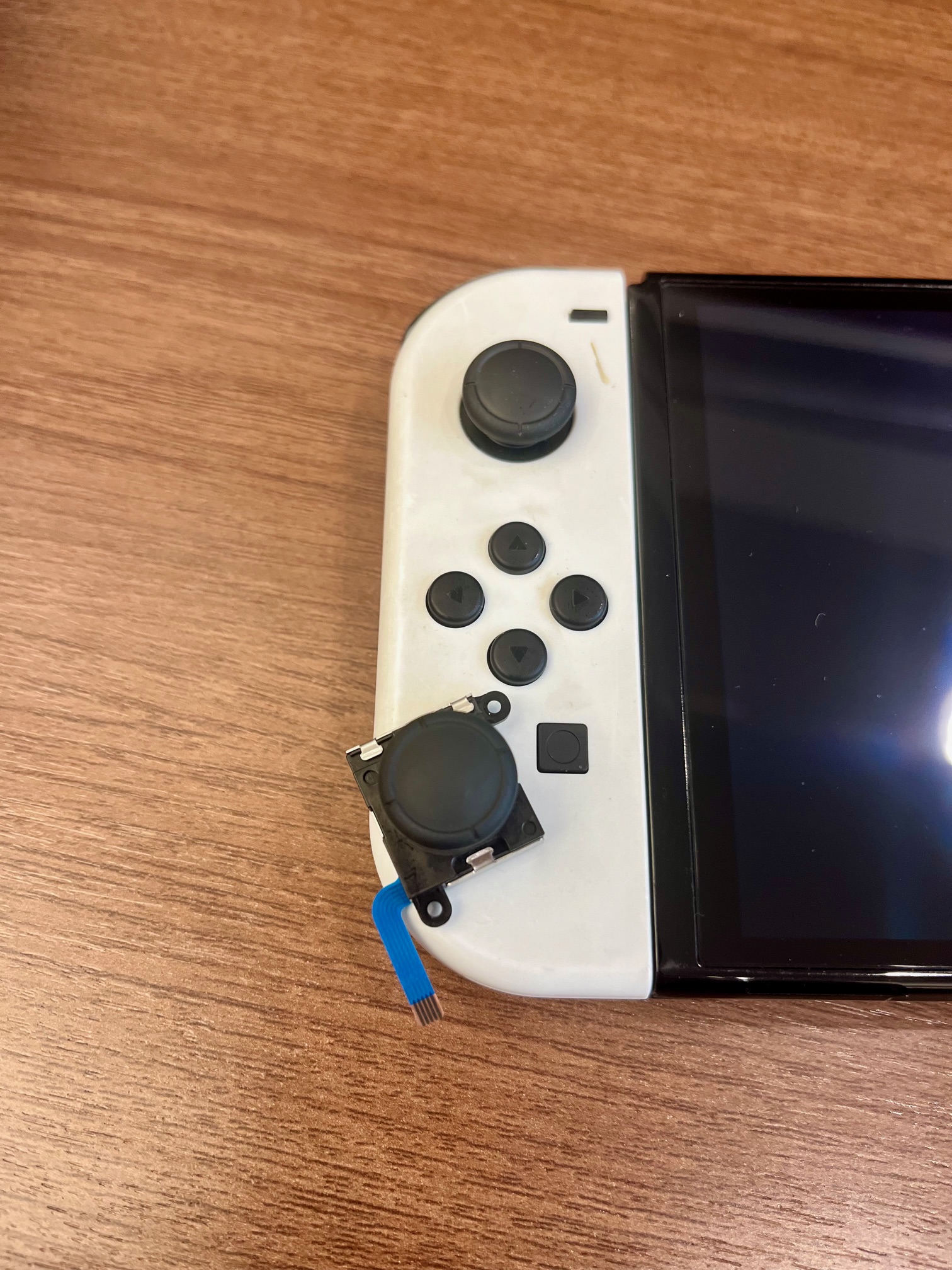 【小倉南区より】スイッチジョイコン修理