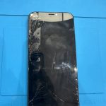 iPone12画面割れ