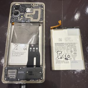 GalaxyA53 5G　バッテリー交換