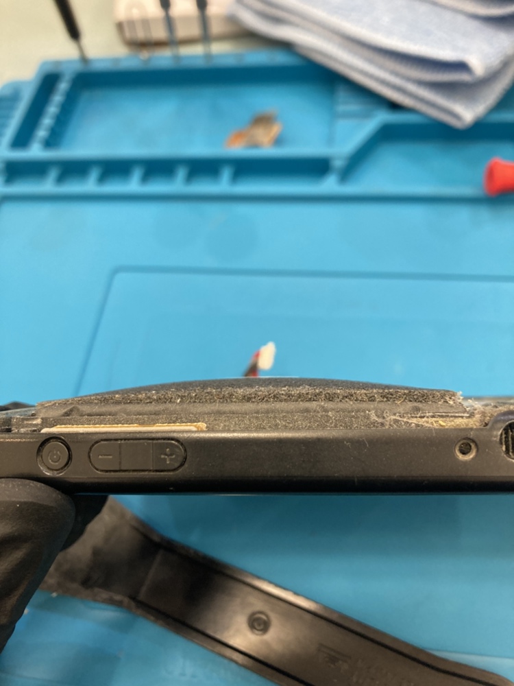 【直方店】今回はswitchのバッテリー膨張でお越し頂きました！